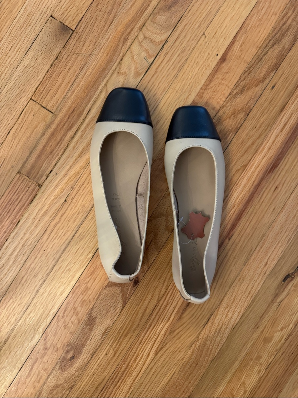 Paolo Beige Flats with Black Cap Toe